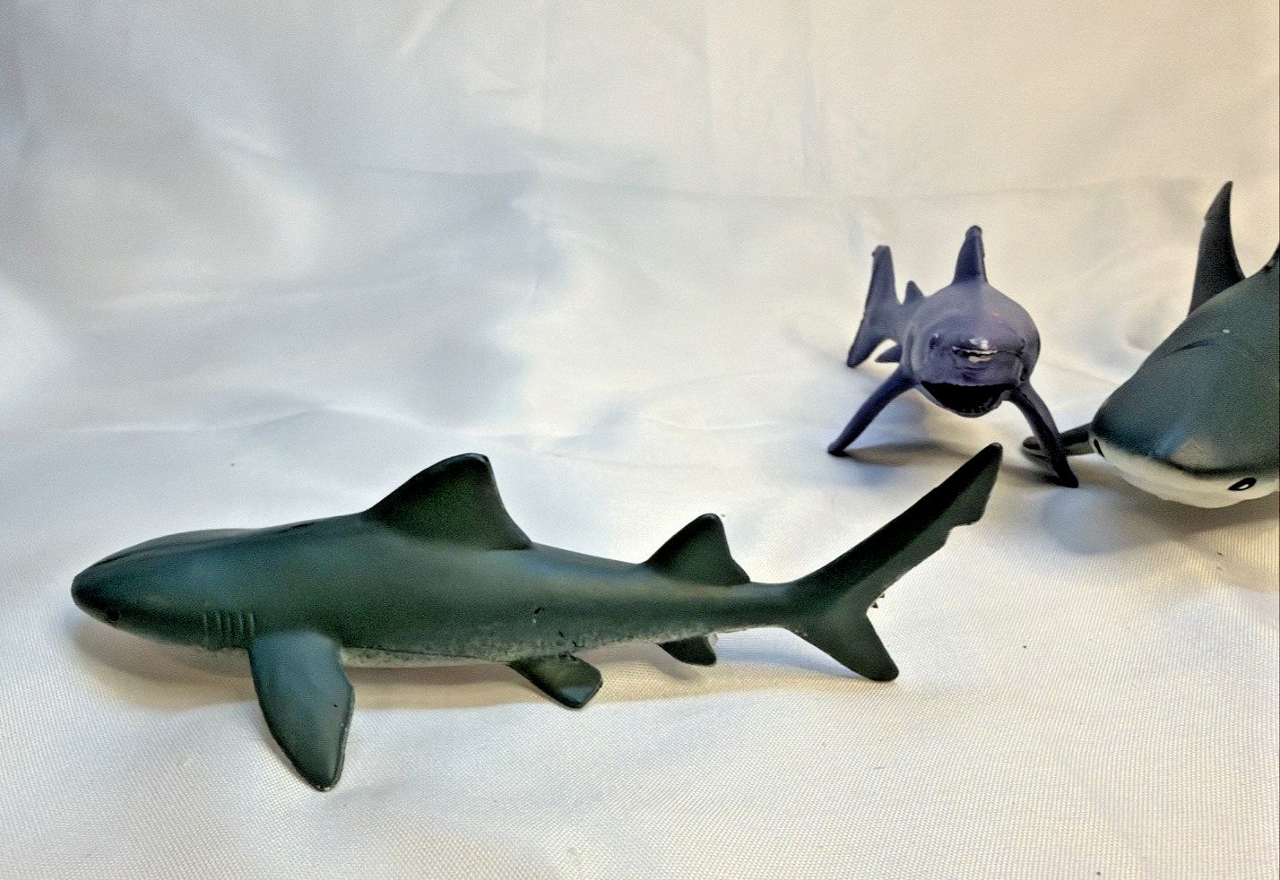 Lot of 4 Shark and 1 Whale Diorama or Plastic Educational Toy