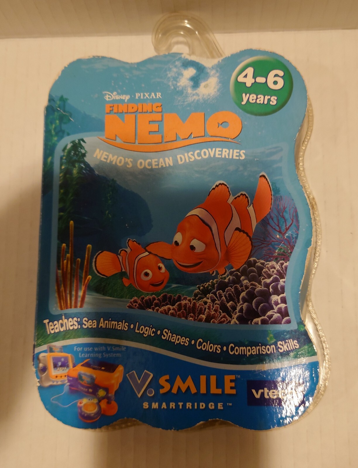 Vtech vsmile game Finding Nemo New in box but box is damaged and has wear on it