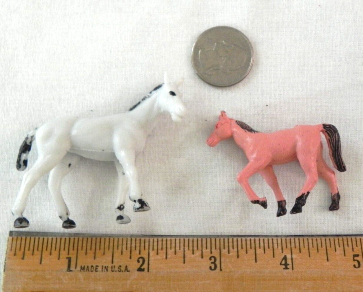 Set of 4 Horses toy farm animals Pink Pony unknown vintage Singapore Hong