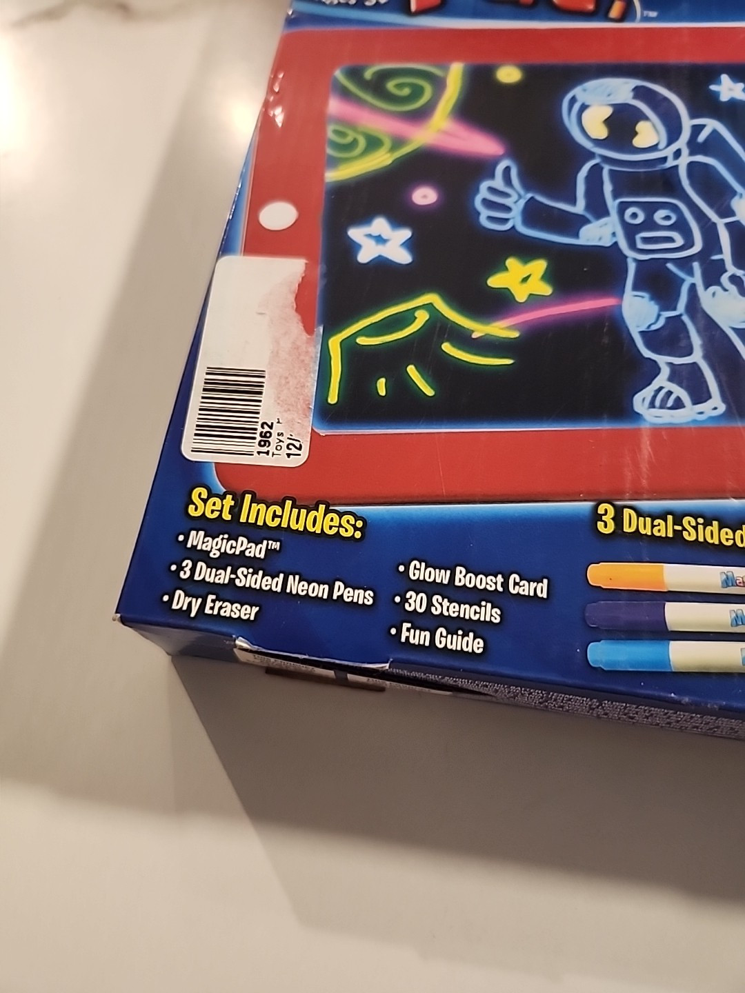 Magic Pad Light Up Drawing Pad AS SEEN ON TV! Create Art That Glows w/ Stencils