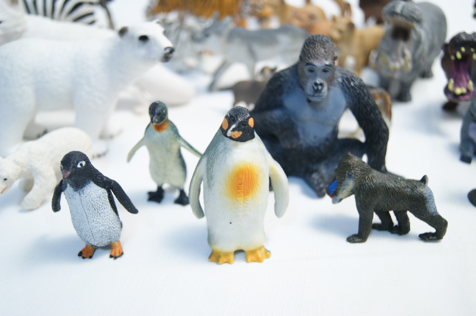 Mixed Brand Wildlife Animal Figures Lot – Schleich MOJO Terra Safari TOMY