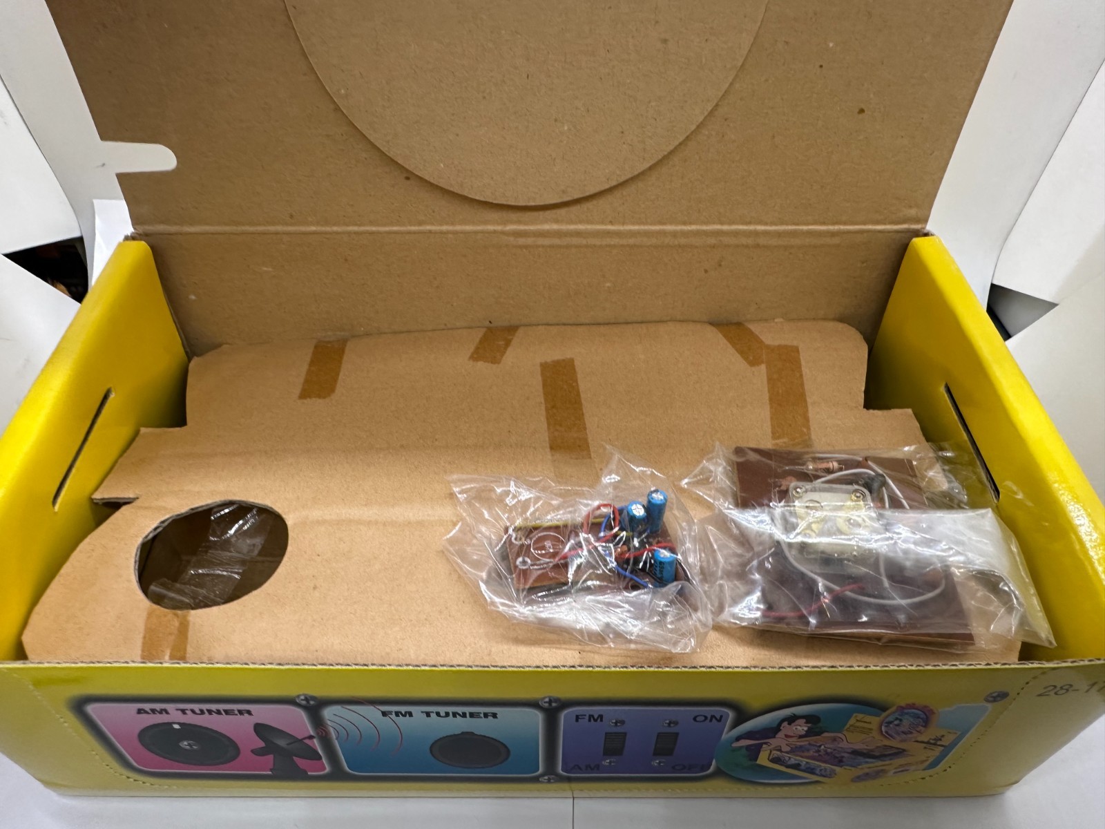 Radio Shack AM/FM Radio Building Kit Unbuilt By Tandy Corp 28-179 NEW (READ)