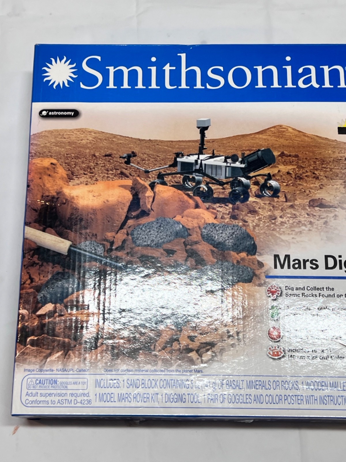 SMITHSONIAN MARS DIG NEW IN BOX AGE 8 +