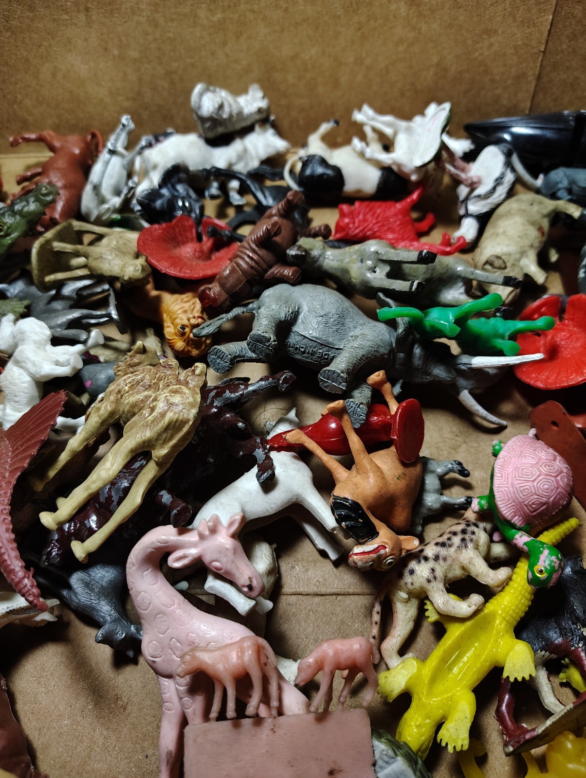 Vintage Plastic Rubber Animal Figures Lot Zoo Farm Safari Dinosaur Toys 3 Lbs