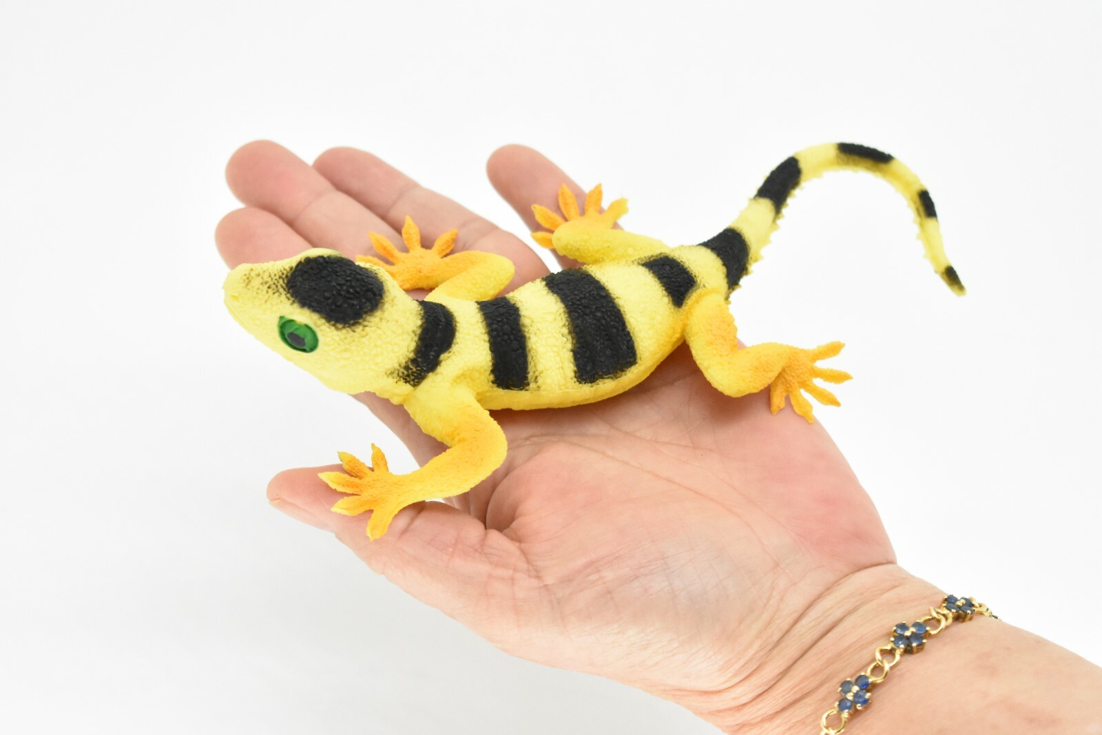 Gecko, Yellow Banded, Realistic Toy Model Plastic Replica 7″ F2050 B187