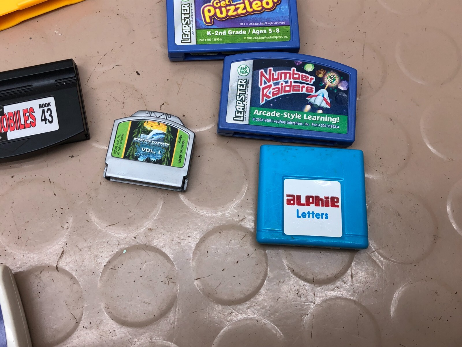 Leap Frog Click Start – Leapster – Mobigo Quiz Wiz + Misc Cartridges Lot a