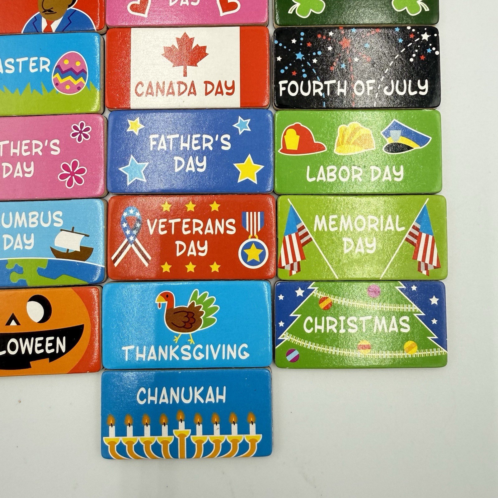 Melissa & Doug Magnetic Daily Monthly Calendar Holiday Replacement Pieces 19 pcs