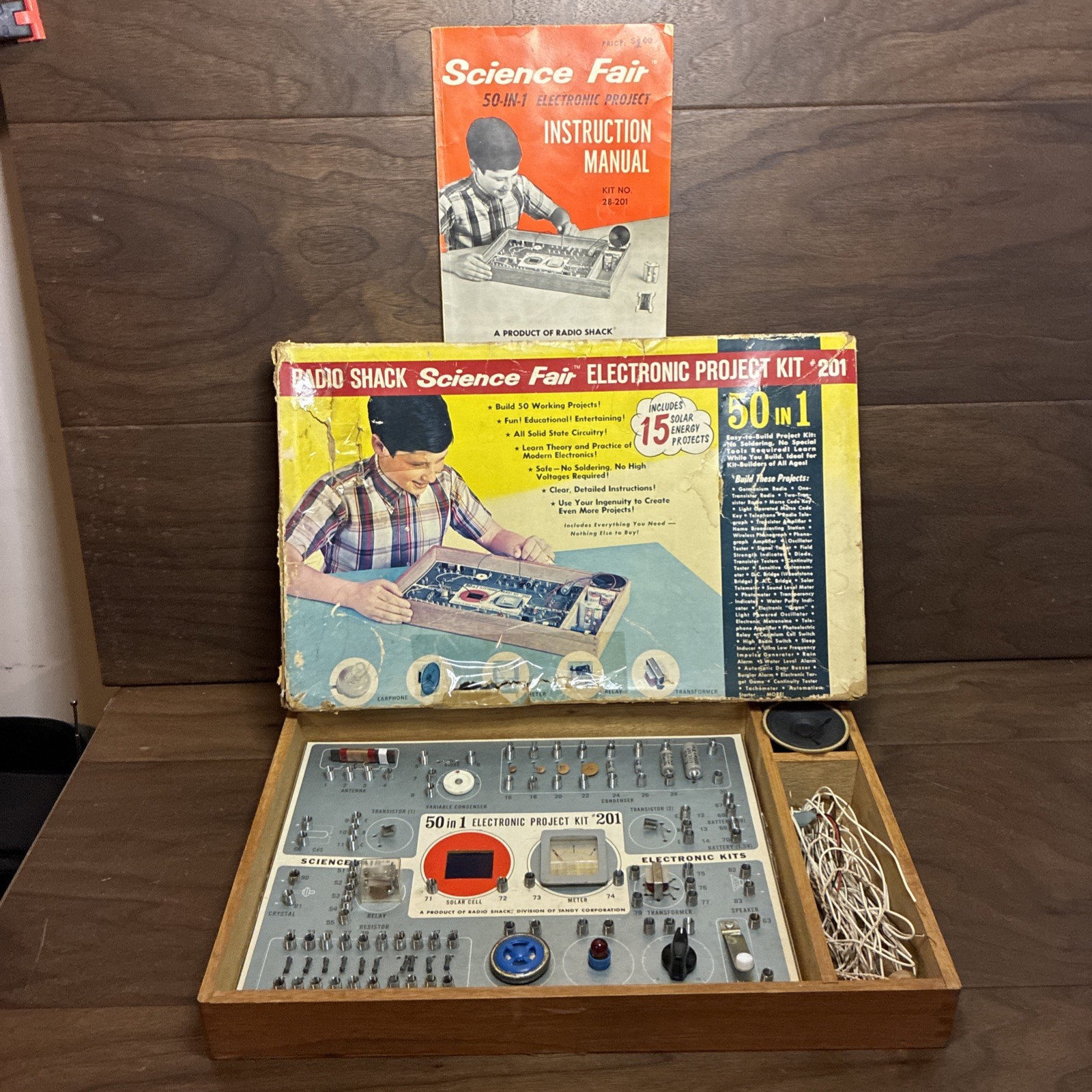 Vintage Radio Shack Science Fair Electronic Project Kit #201 1967 UNTESTED