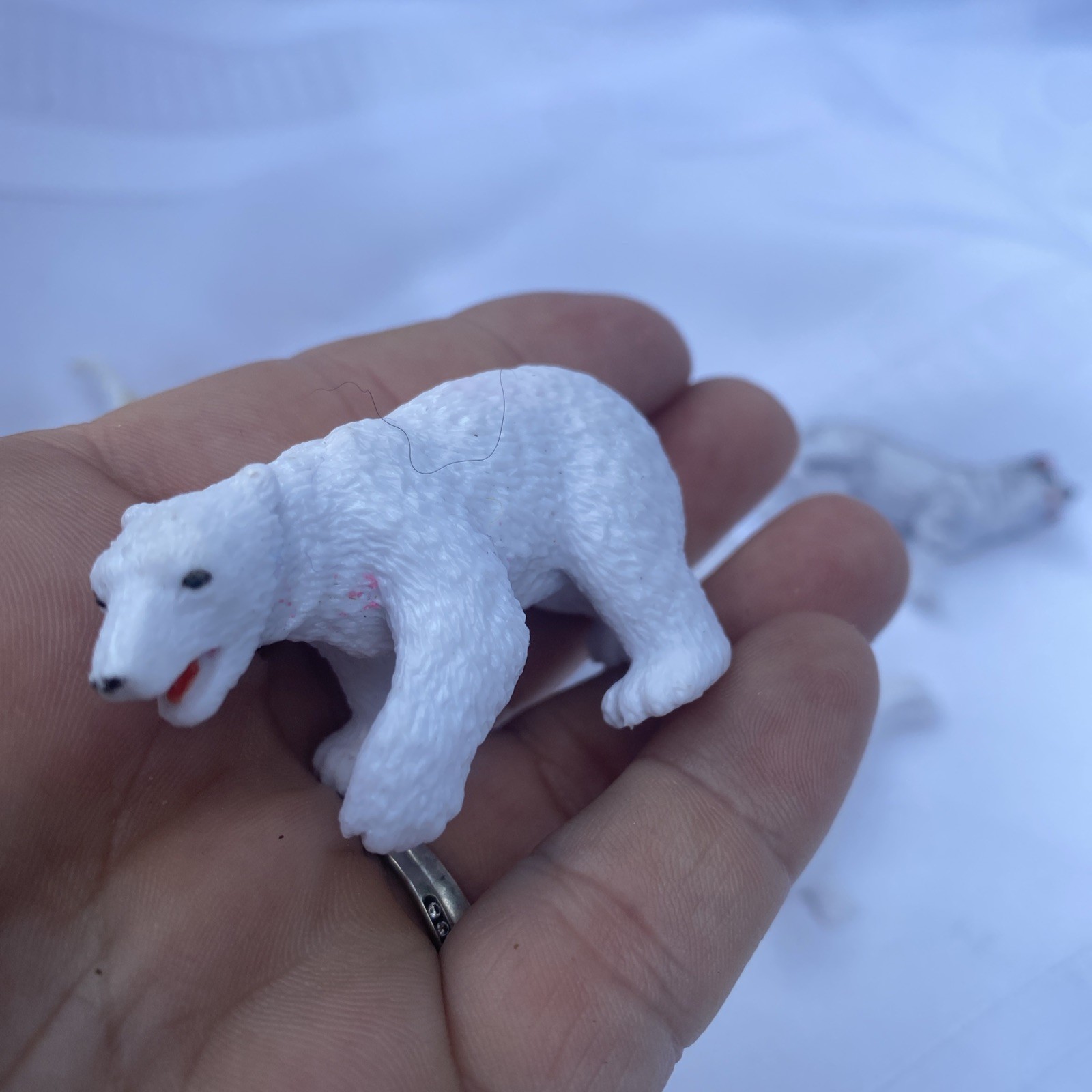 Safari Ltd Arctic Animal & Igloo Toys Miniature Toy Figurine Set 9 Pieces