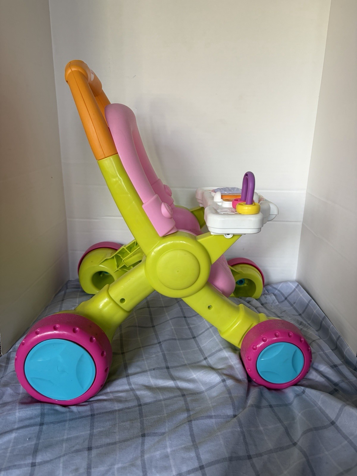 Fisher-Price Laugh & Learn Learning Interative Walker Stroller
