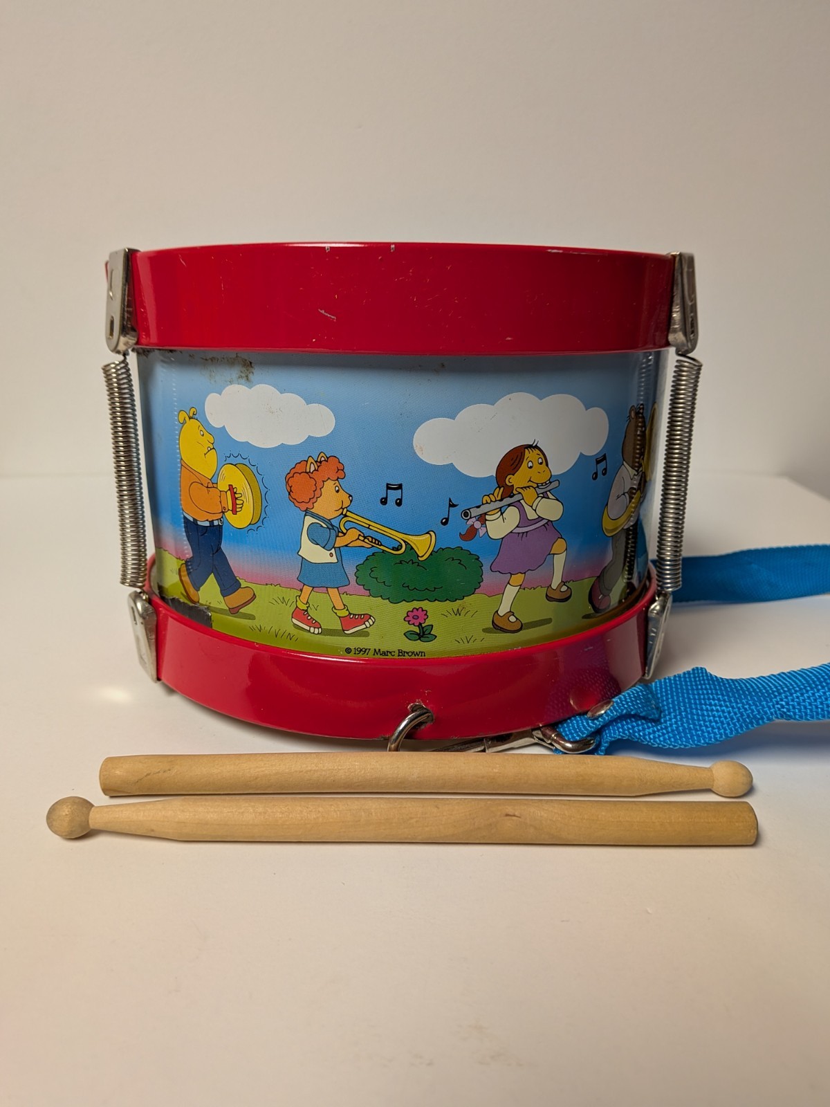Vintage ARTHUR Schylling Tin Drum Toy w/ Drumsticks Adjustable Strap 1998 PBS