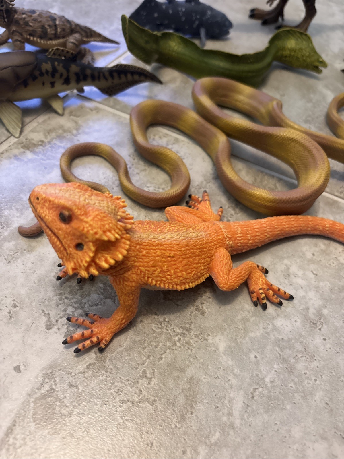 2005 Safari Frilled Lizard Dinosaur Papo Lizard Prehistoric Fish Boa Ice Age