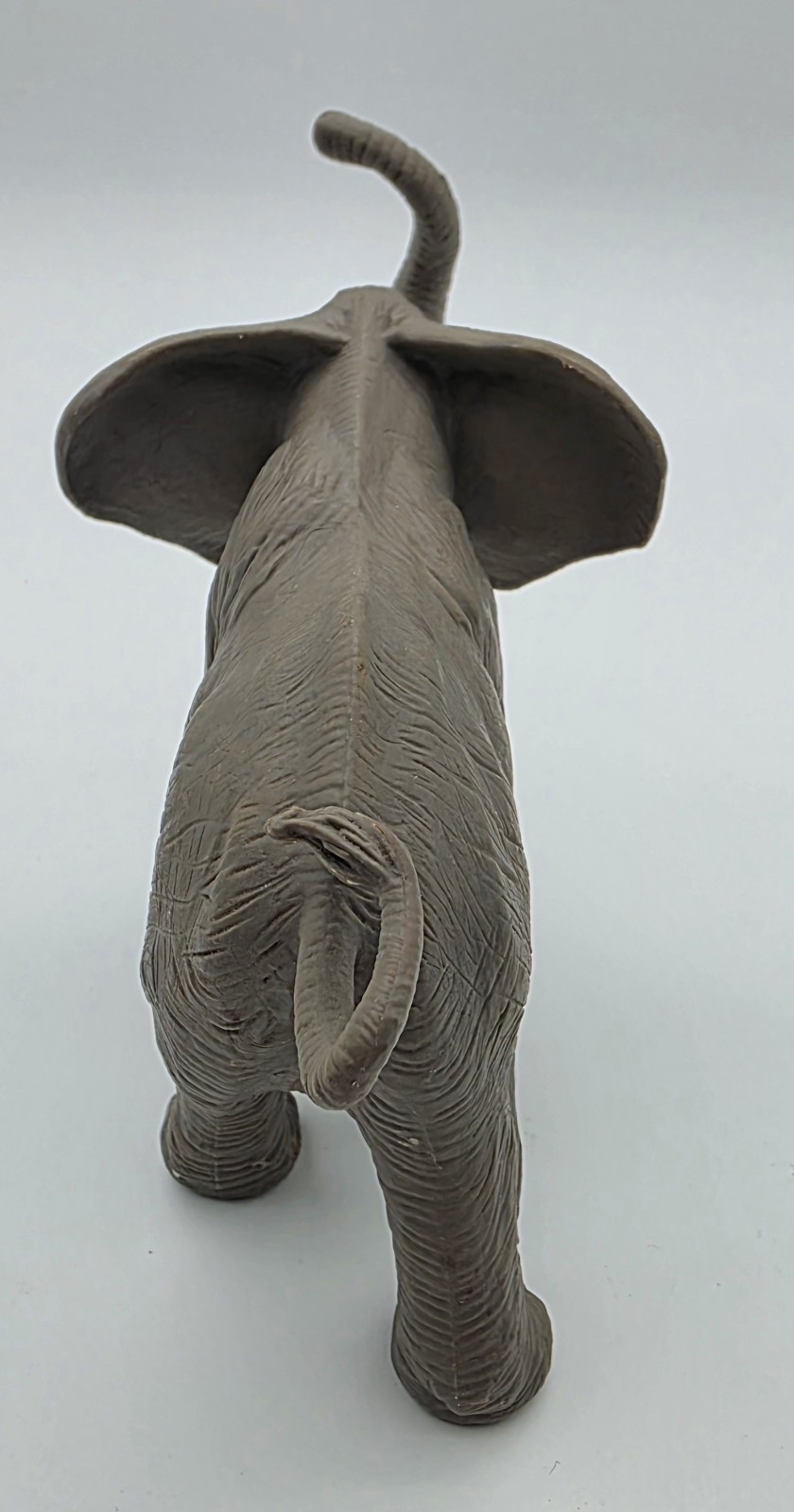 Toy Elephant 2003 Safari Ltd. 0223 L approx 6″ H approx 3.25″
