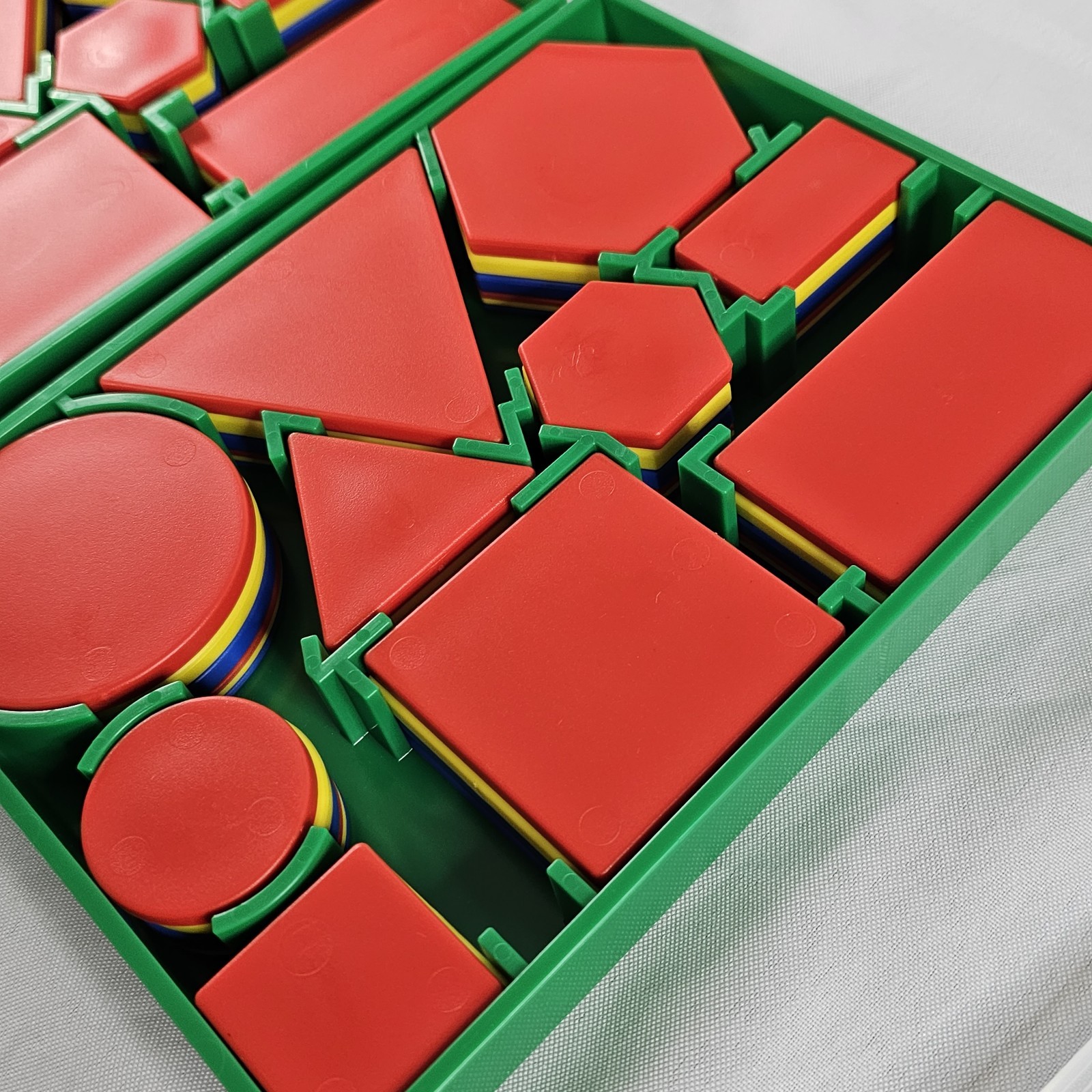 Vintage Attribute Blocks Plastic In Tray Sets Of Shapes Colors Taiwan Made READ⬇