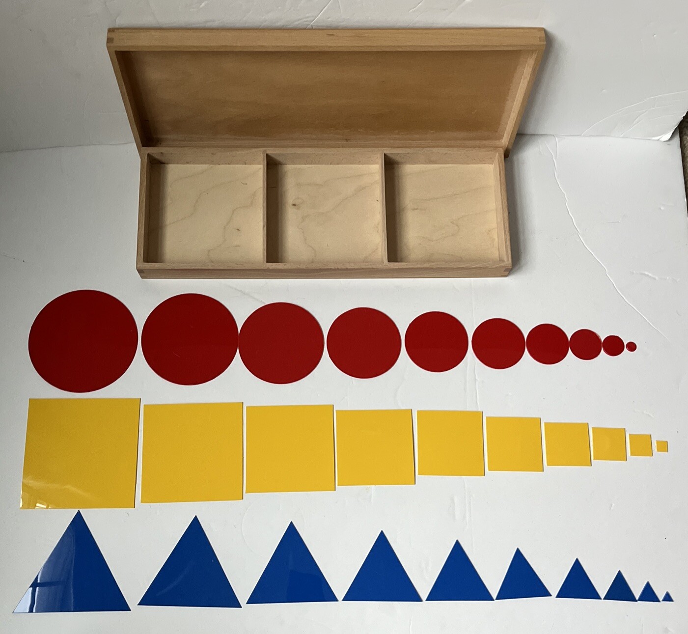 Montessori Circles Triangles Squares Gonzagarredi Made In Italy Red Blue Yellow