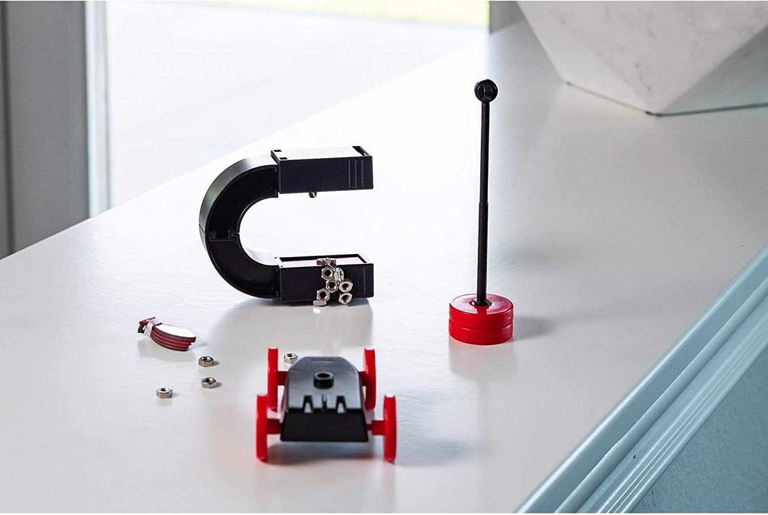 Hands-On Learning 4M Magnet Science Kit – 10 Magnetic Activities for Ages 8+