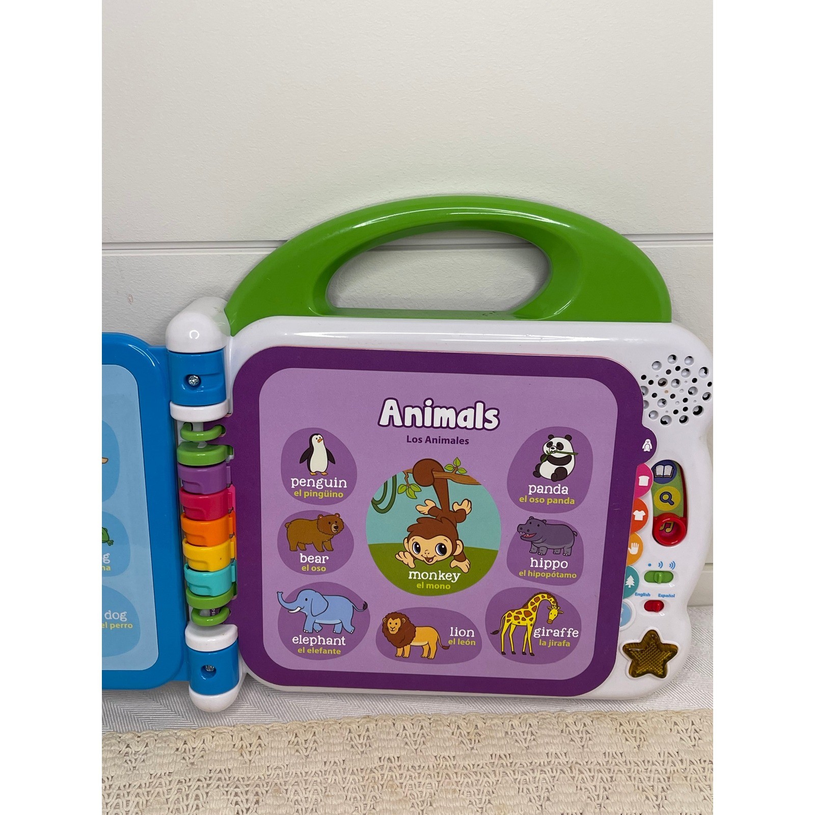 LeapFrog Learning Friends 100 Words Book Bilingual English Spanish Toddler Toy