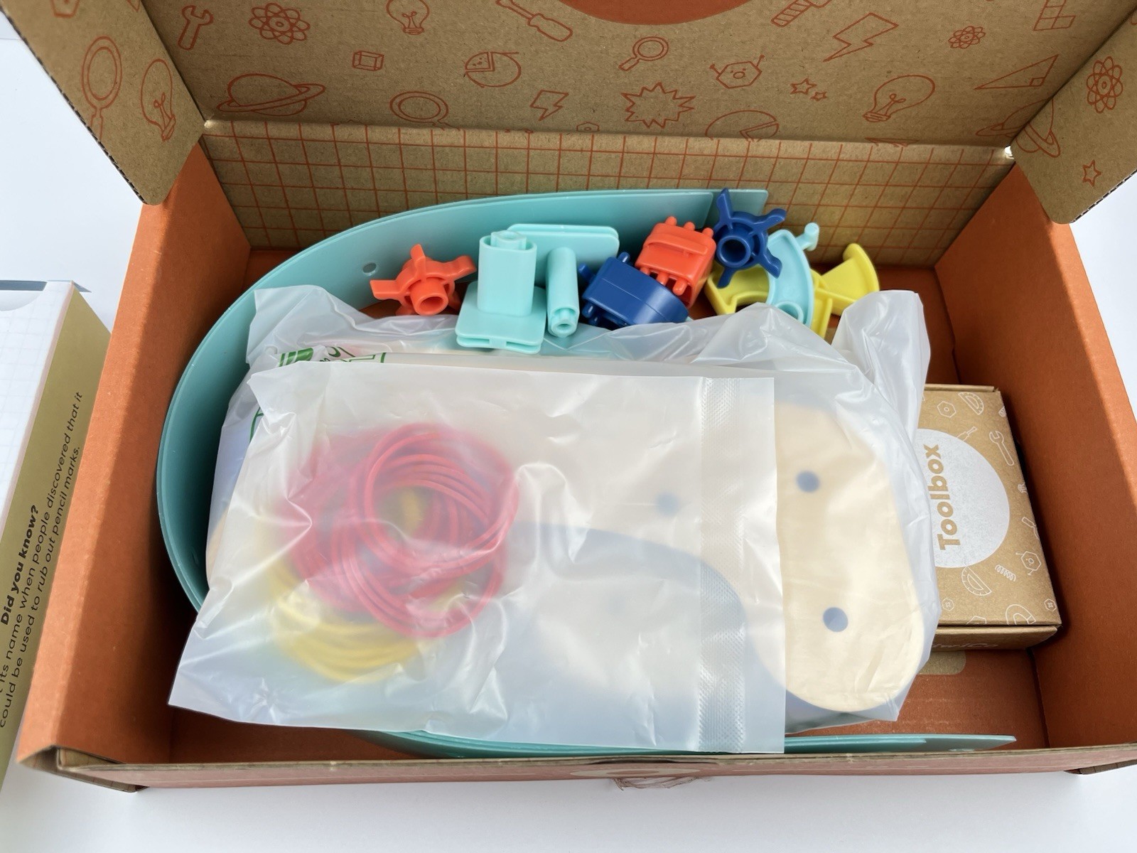 KiwiCo Labs Rubber Band Blasters Science Kit for Ages 8-11 Years New Open Box