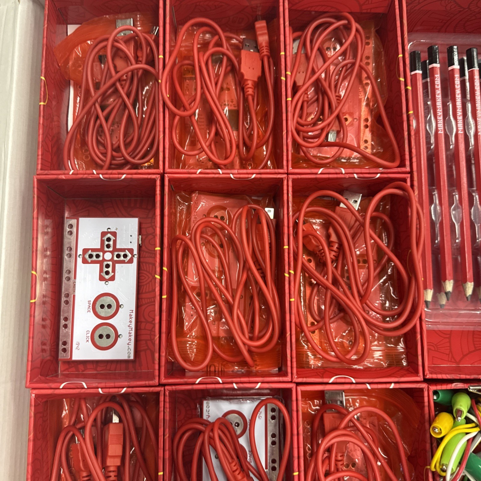 Makey Makey STEM Pack – Invention Kit for Classrooms – USED