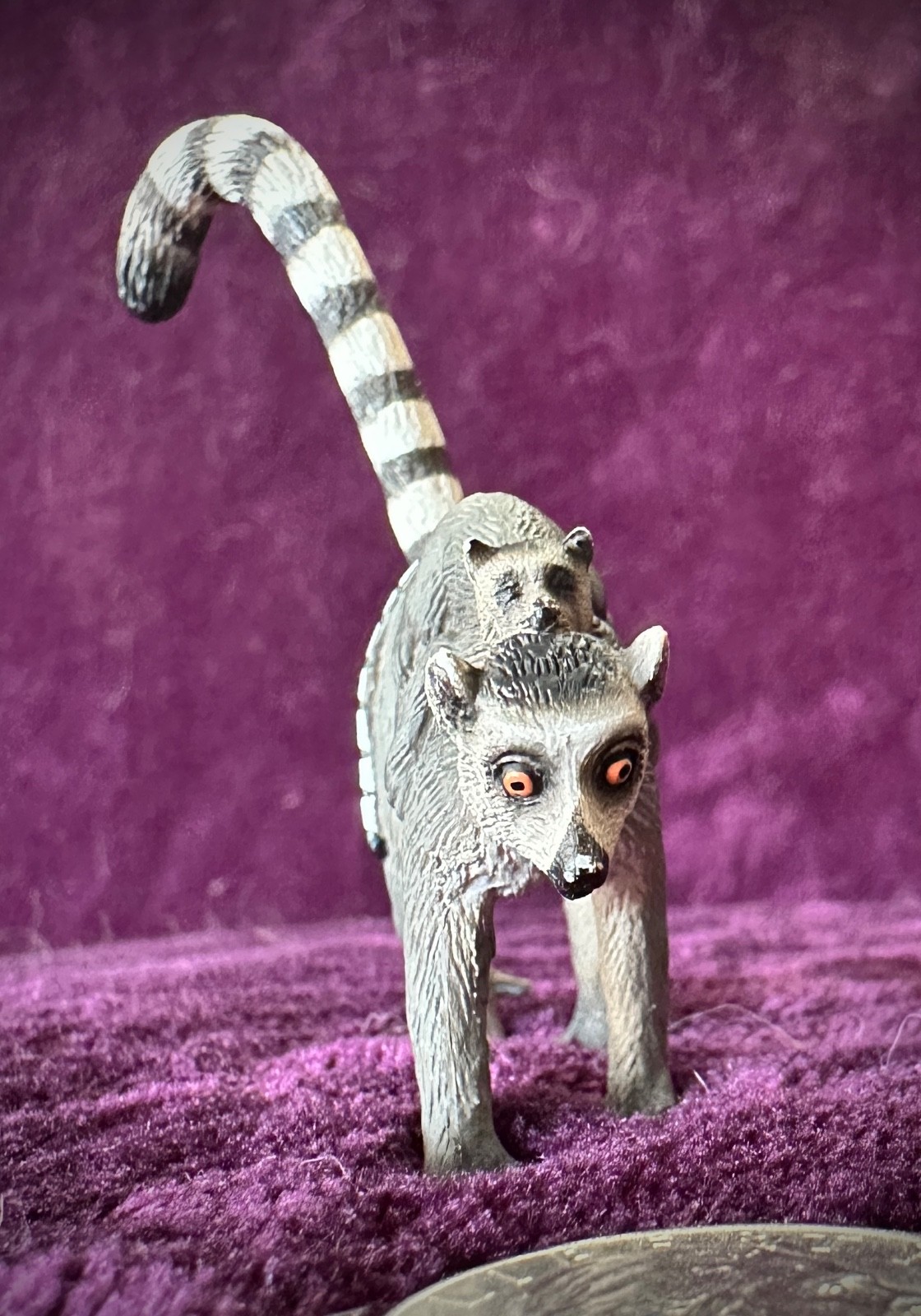 Schleich & Papo Wildlife Lot – Bobcat, Lemur w/ Baby, Meerkats – Excellent Cndtn