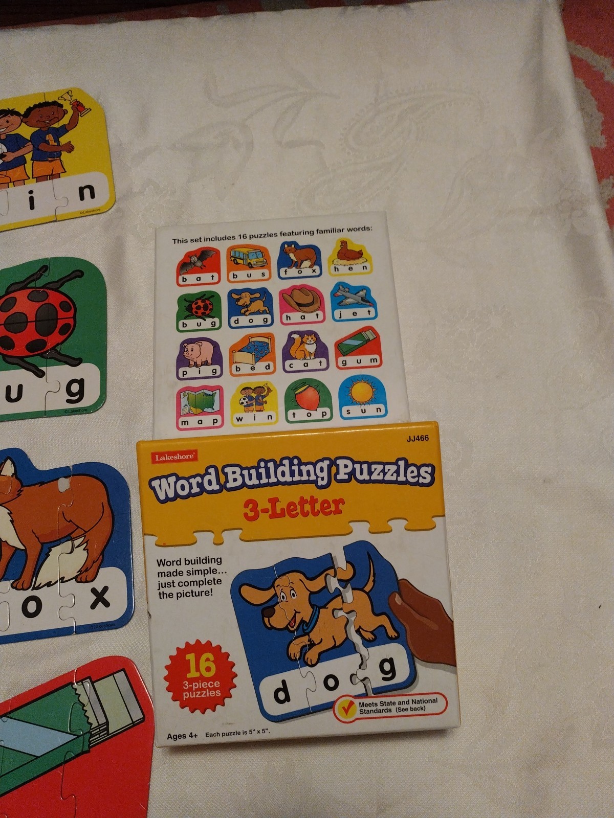 Lakeshore Word Building Puzzles 3-Letter Words JJ466 5″x5″ Ages 4+