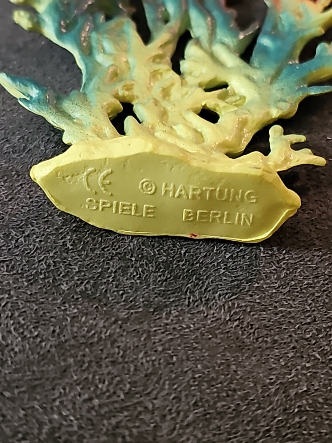 Unbranded Rubber Sea Life Plant Figure- Made In Berlin- 2.5 Inches W, 3.5 In T