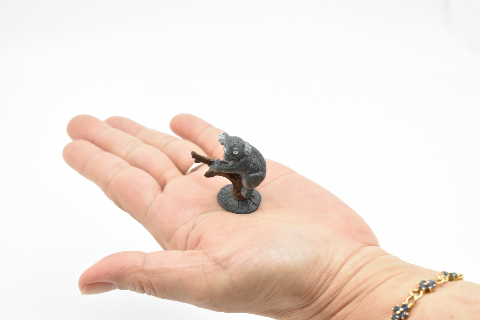 Koala Bear, Very Nice Plastic Animal, 1 3/4 ” CWG109 B237