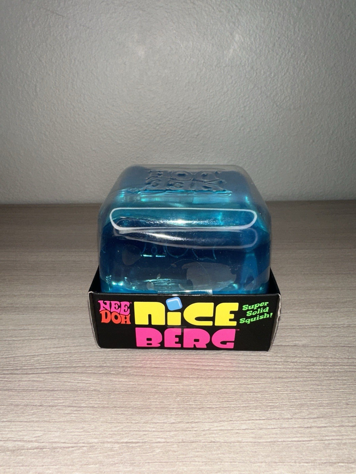 NeeDoh Nice Berg XL Solid Squish Cube Ice Block – Blue/Teal