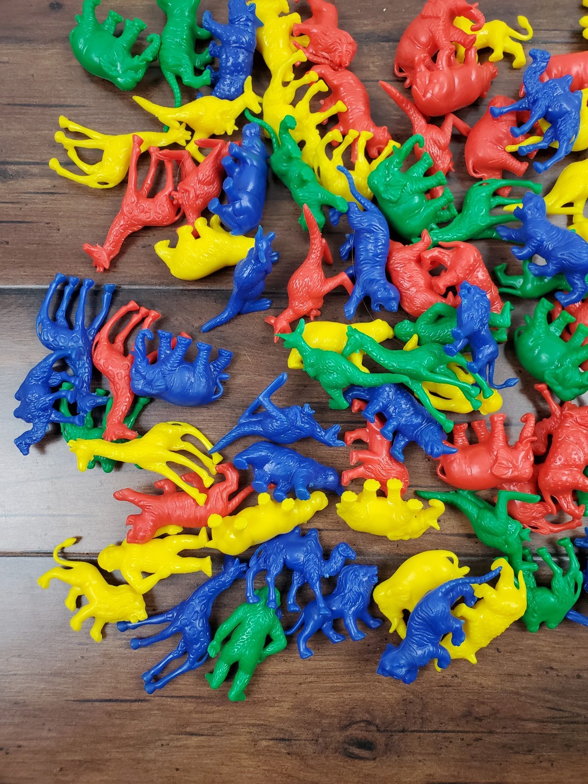 Kaplan Wild Zoo Animal Counters Early Math Skills Multi Color Lot
