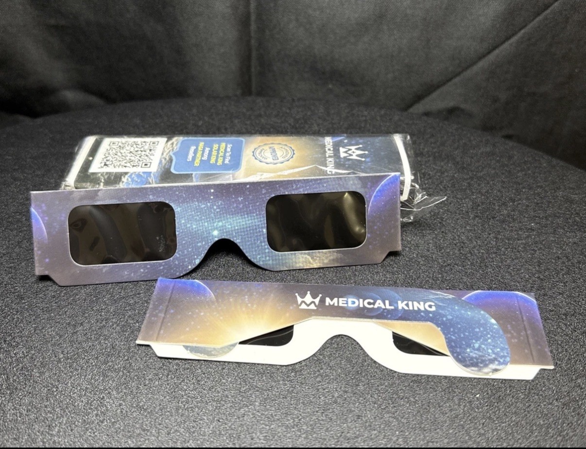 ONE PACK Of 10 Solar Eclipse Glasses – NASA Approved Medical King NEW 2C3