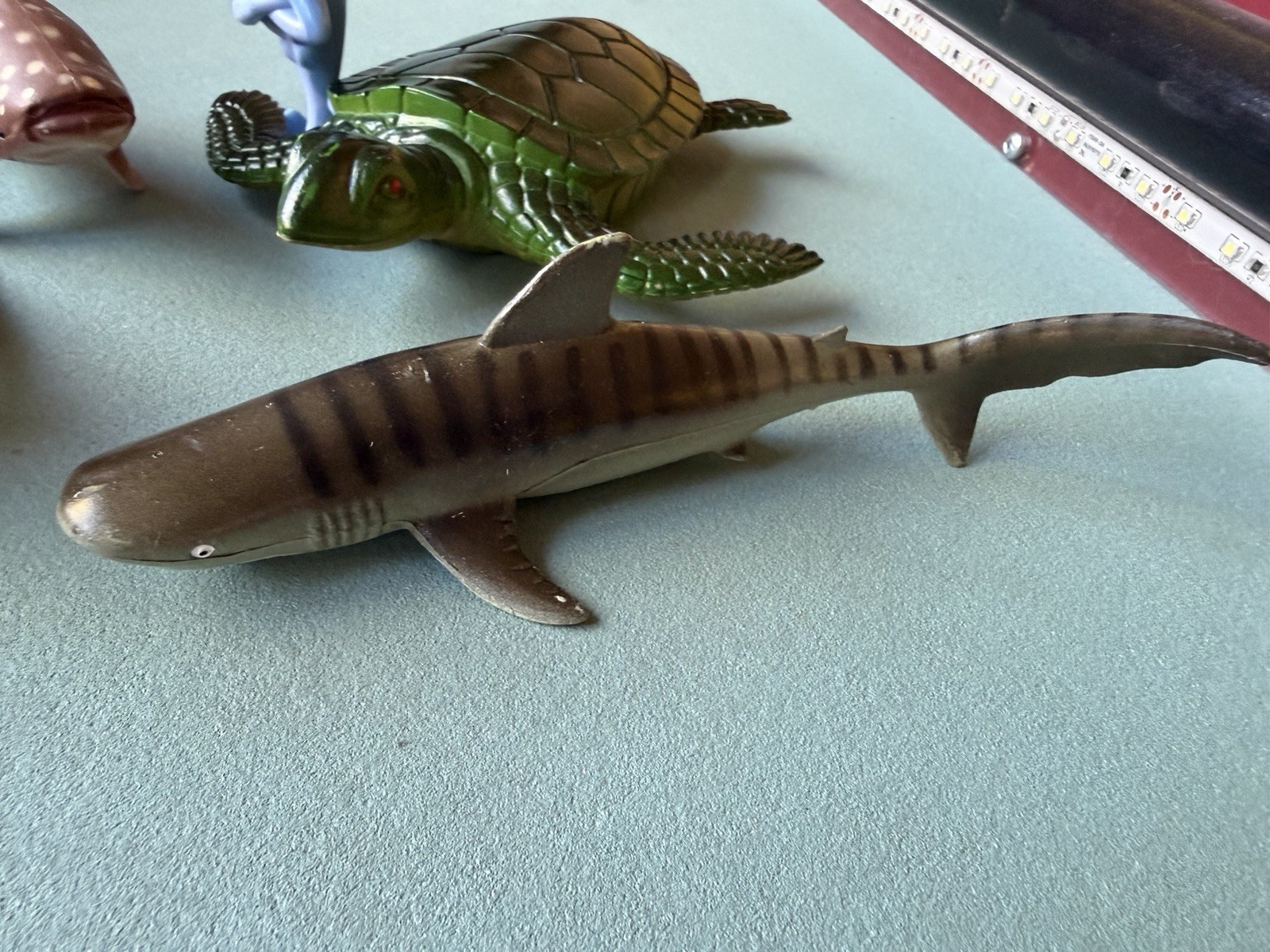 Lot Of 5 Ocean Figure – 1995 Tiger Shark + Turtle + Humpback Whale Sea Toys