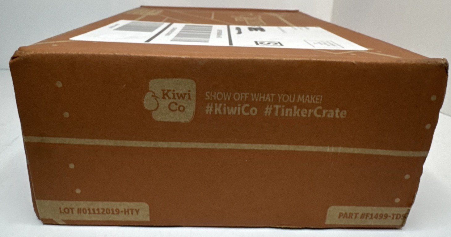 KiwiCo : TINKER CRATE – Flying Disc Machine ~ Ages 9+ NEW Sealed