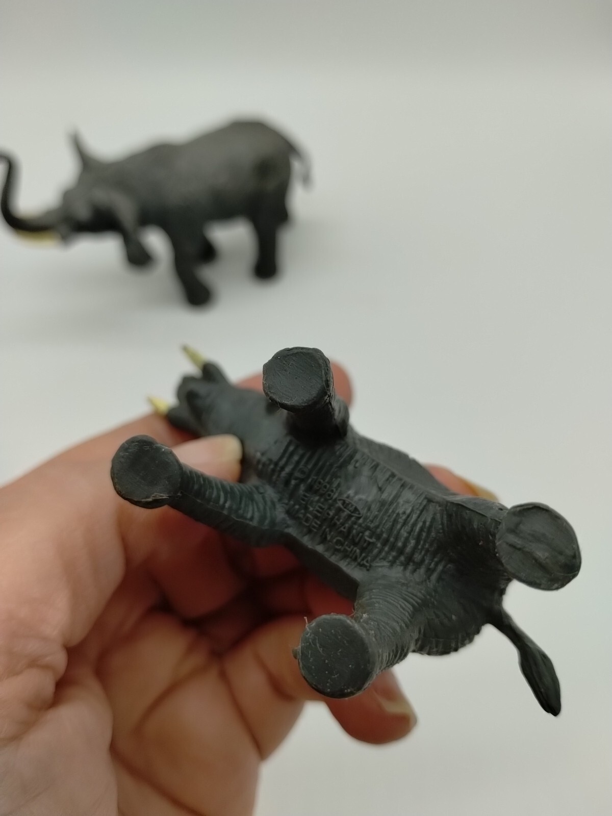 Vintage Lot Of 3 Plastic Toy Elephants 1998 China Safari 2.5, 3.5 And 4 Inches