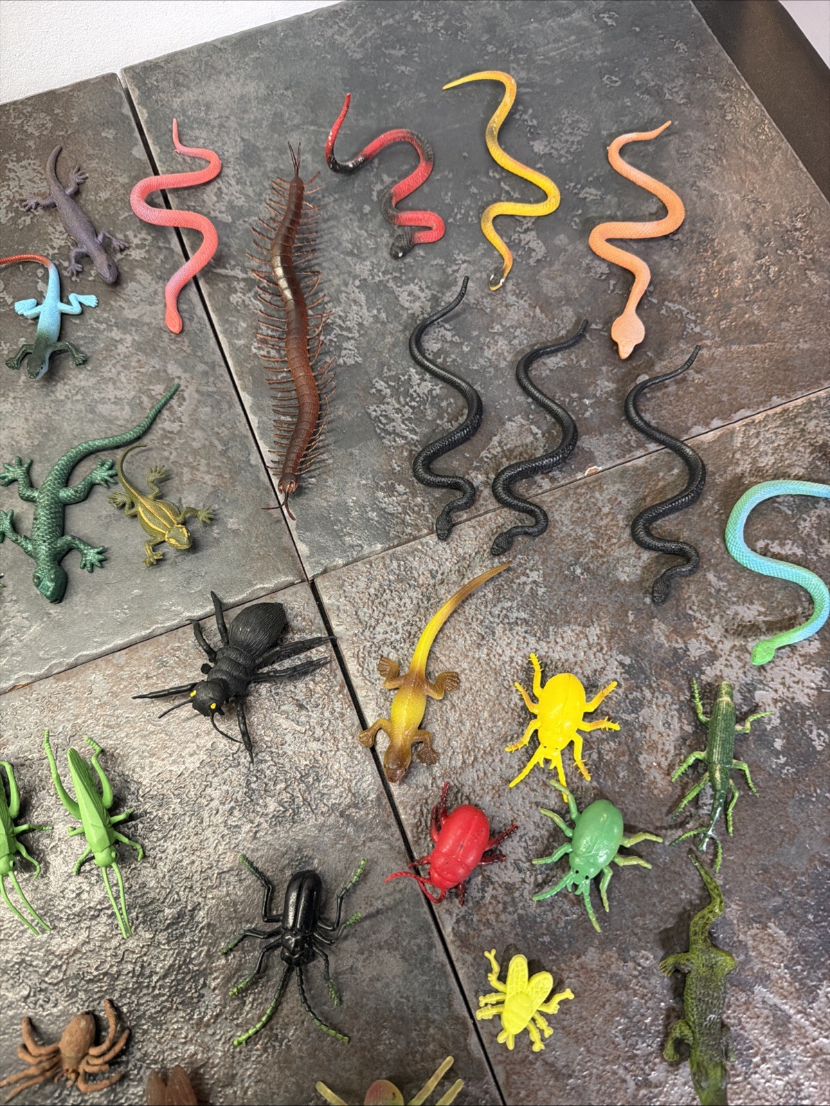 Lot of 54 Vintage/Modern Reptiles Insects Figures Toys Plastic Rubber