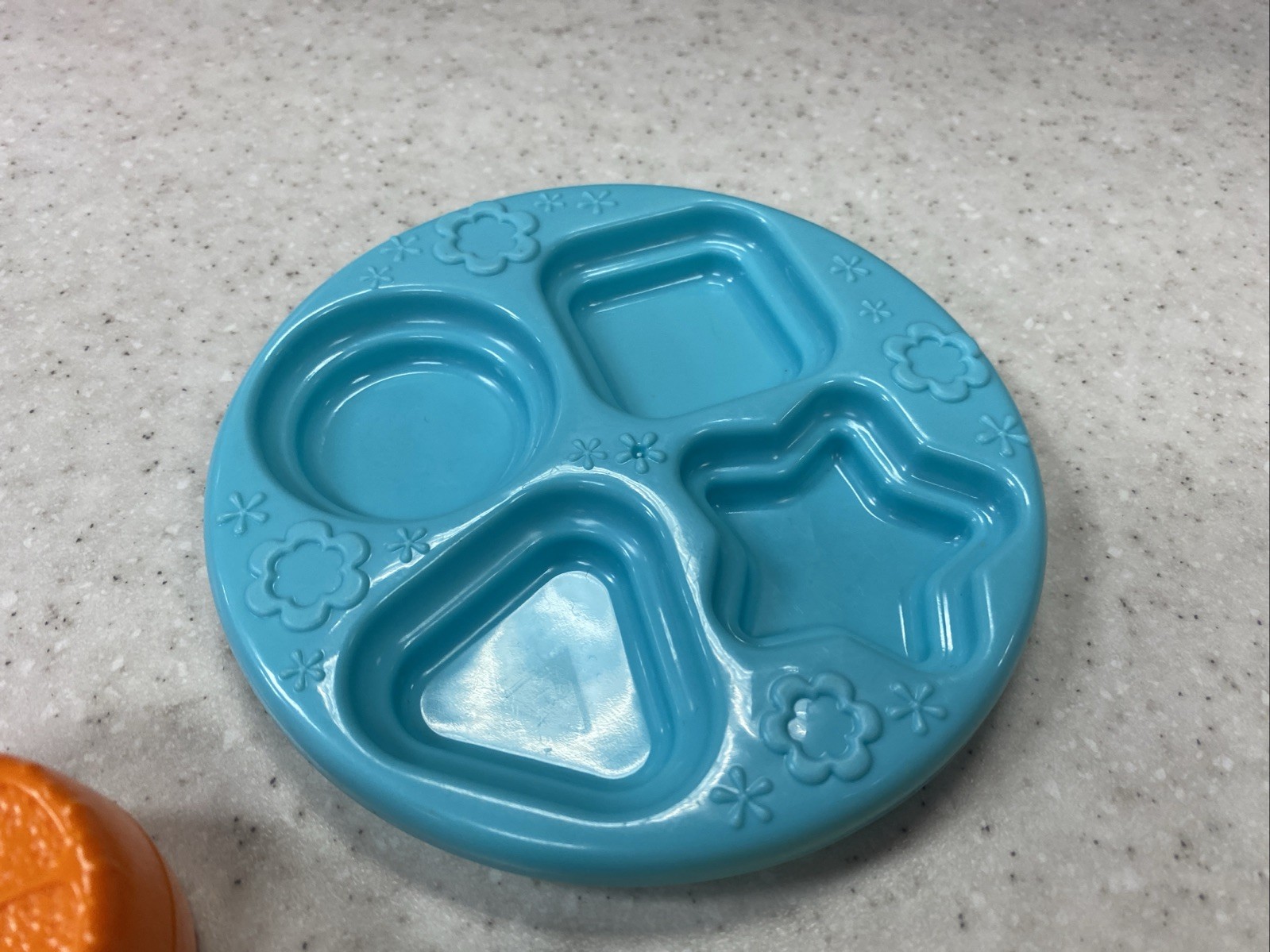 LeapFrog Shapes And Sharing Picnic Basket Replacement Parts-Plate + Food Pieces