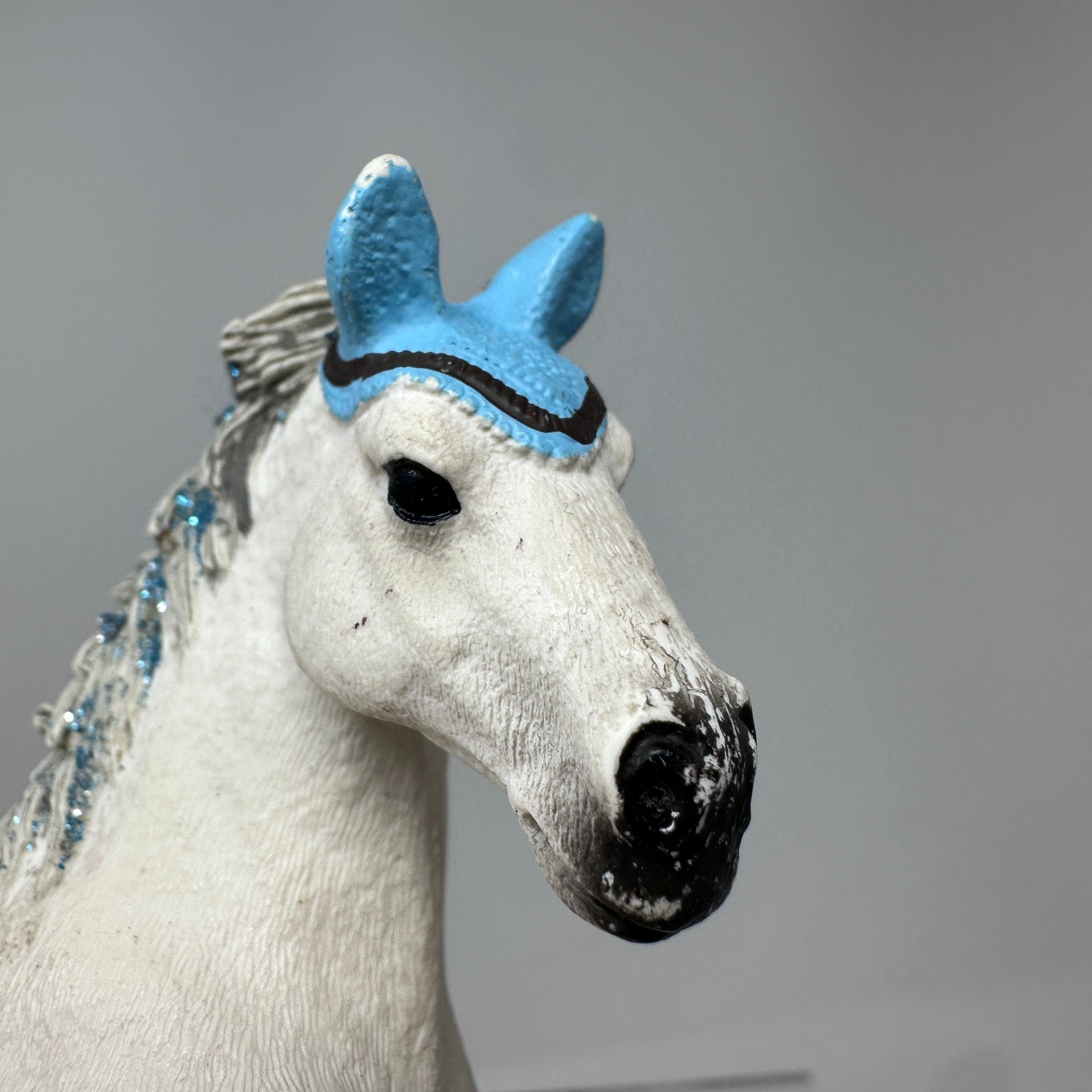 Schleich Hanoverian Mare Tournament Figure White Horse Stallion Animal Figurine
