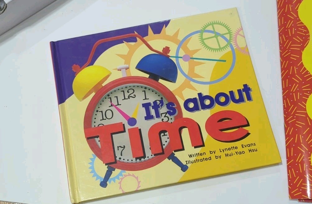 Lot of 15 Manipulatives – Money And Time -Home School/Math Class – Life Skills