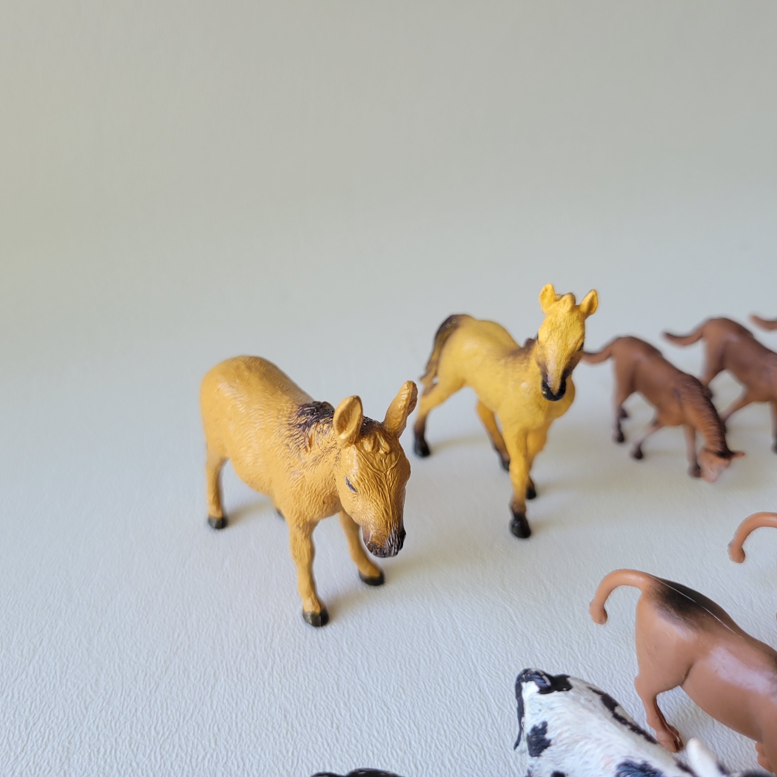 30pc Farm Animal Mini Figures: 7 Branded (Britains, Ertl, Jarman) + 23 Unbranded