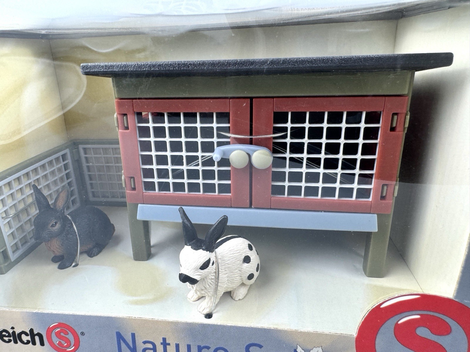 Schleich Nature Set – Rabbit Hutch with 2 Bunny Rabbits (40974) Brand New Rare!