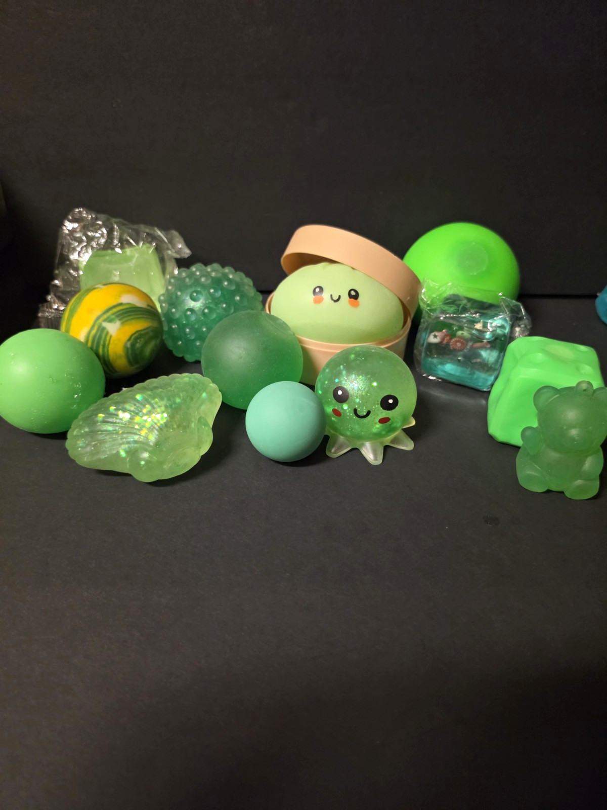 Green Tactile Sensory Toy Mixed Lot – Squishy Toys & Stress/Fidget Balls