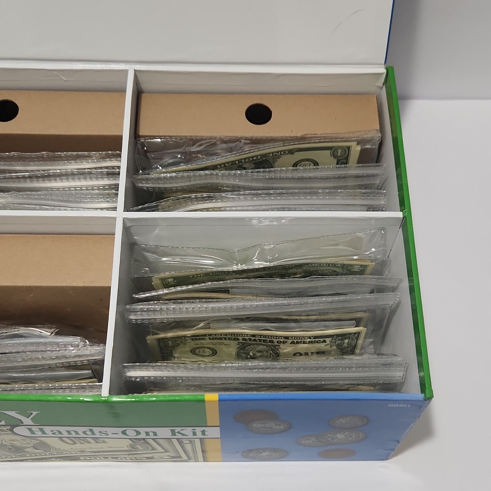 Lakeshore Money Hands-On Kit Play Money Math Set Ages 6+, Multicolor, GG901