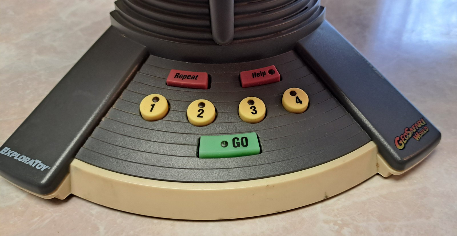 Vtg 1990s GeoSafari World Talking Globe 6498 Interactive STEM Geography Game