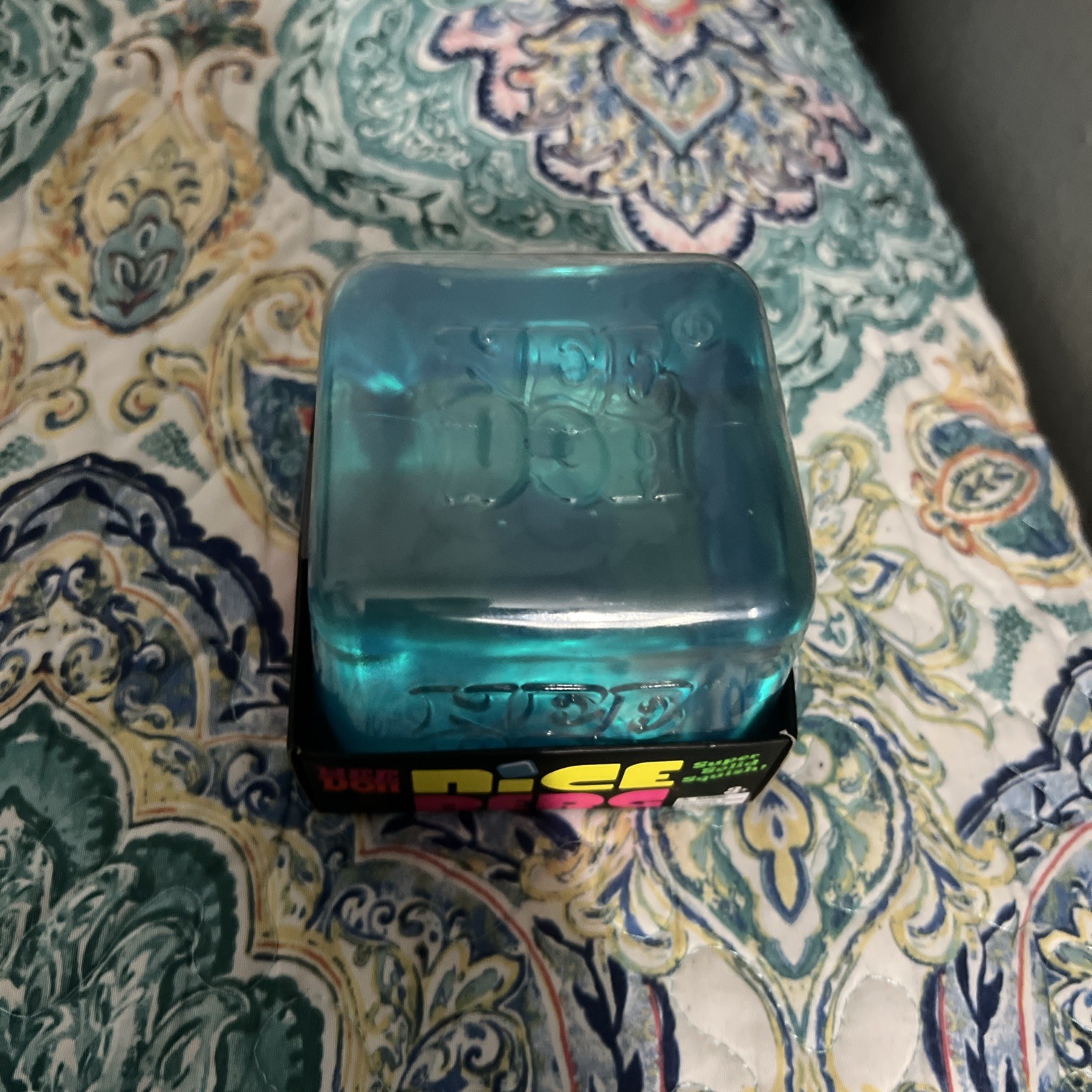 NeeDoh Nice Berg Blue XL Giant Niceberg Solid Squish Cube Ice Block – IN HAND