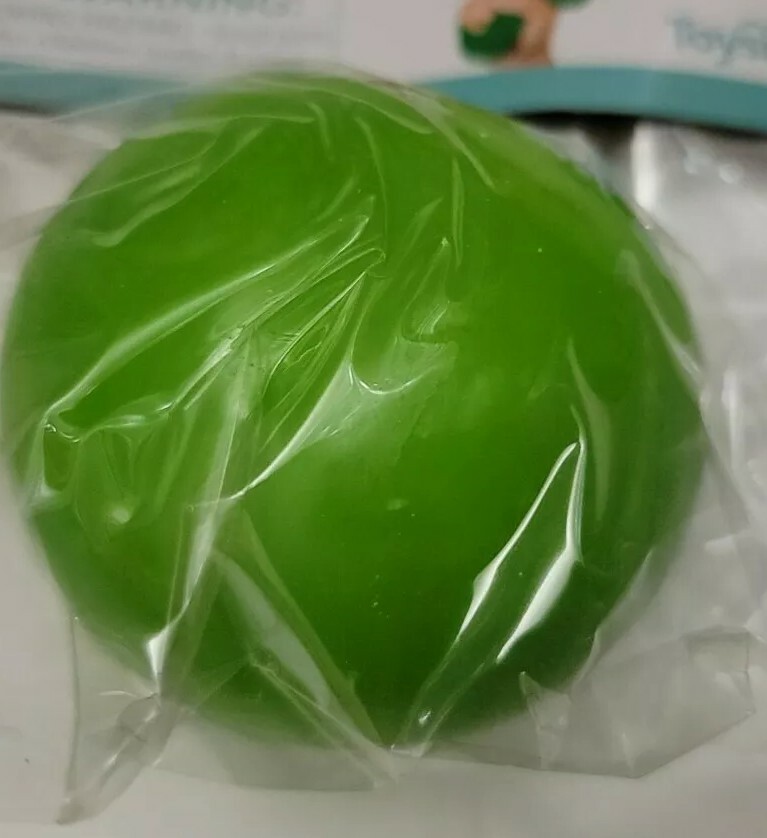 SMOOSH-IT squish & stick ball Great Party Favors and stress ball Green