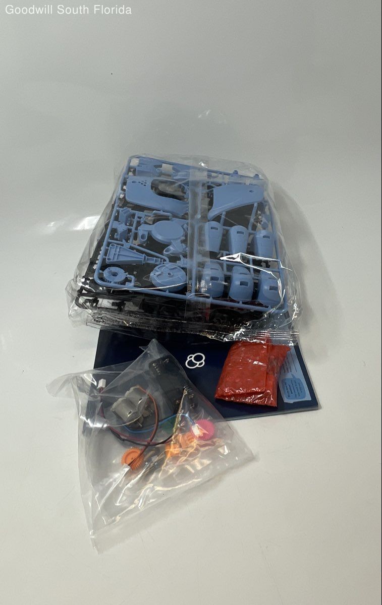 Thames & Kosmos Blue KAI The Artificial Intelligence Robot Stem Experiment Kit