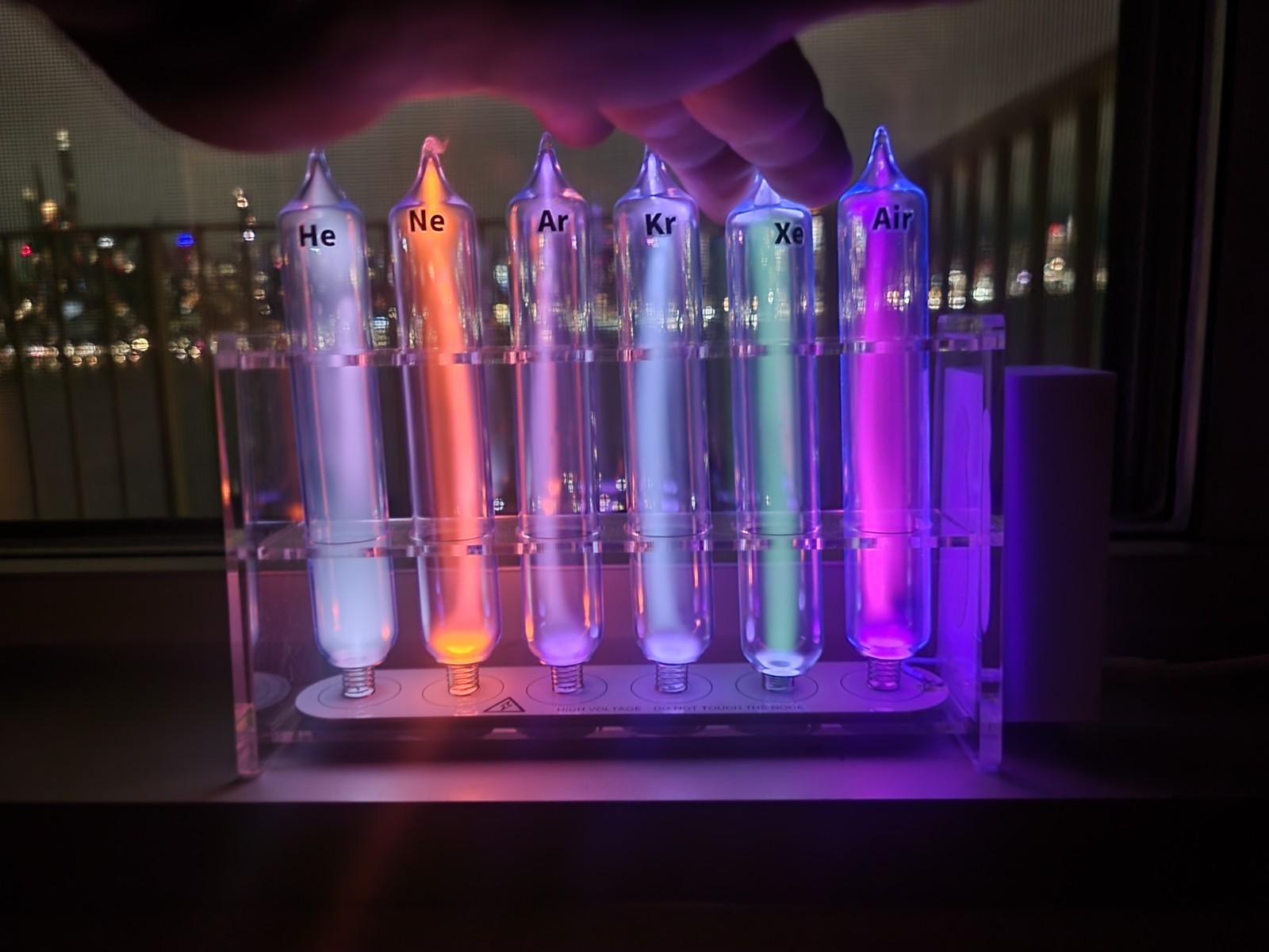 Lumora 10- Ultimate Glowing Gas Master Collection – Modern Base