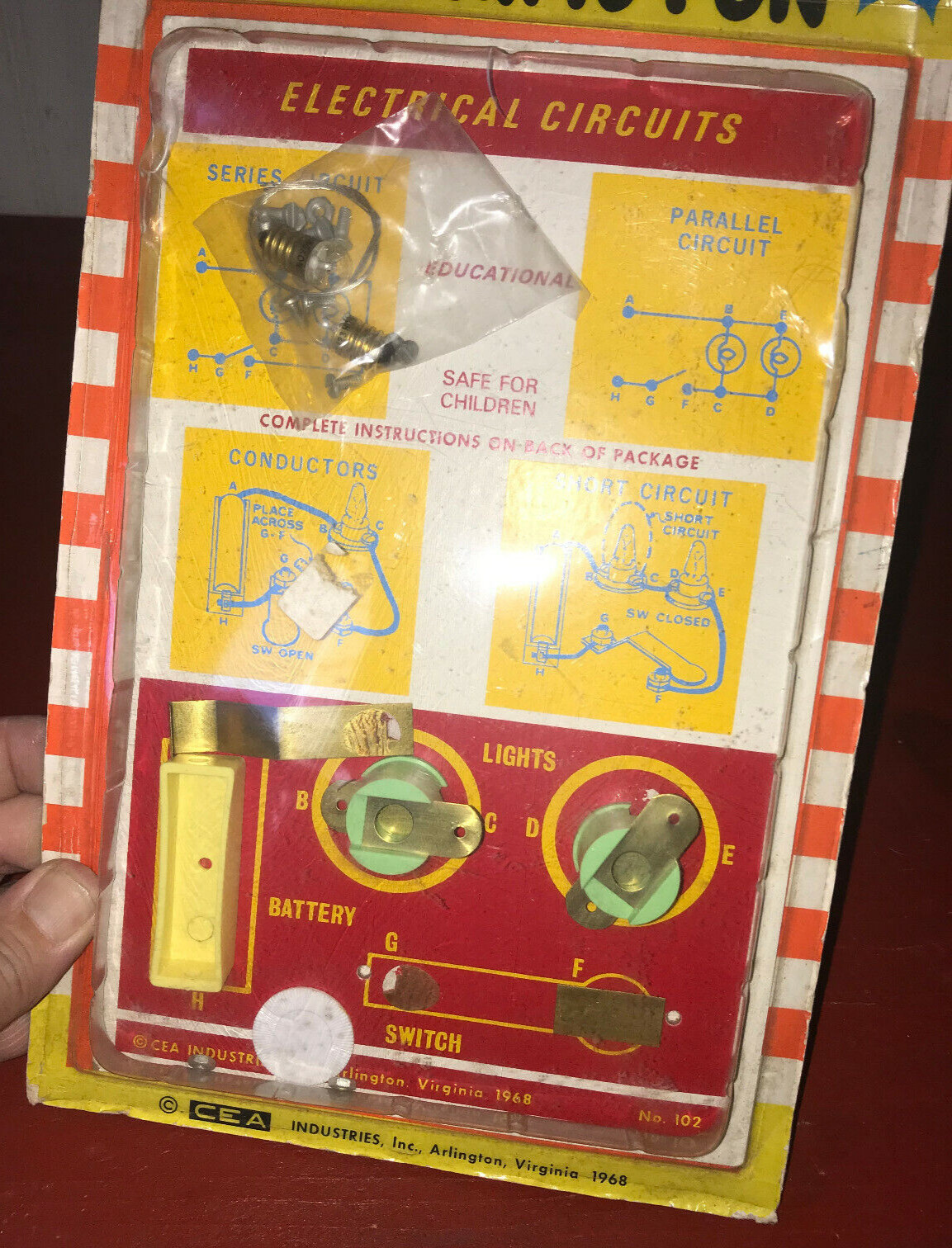 1968 Scien*T*rific Fun Educational Experimenter Electrical Circuit Set