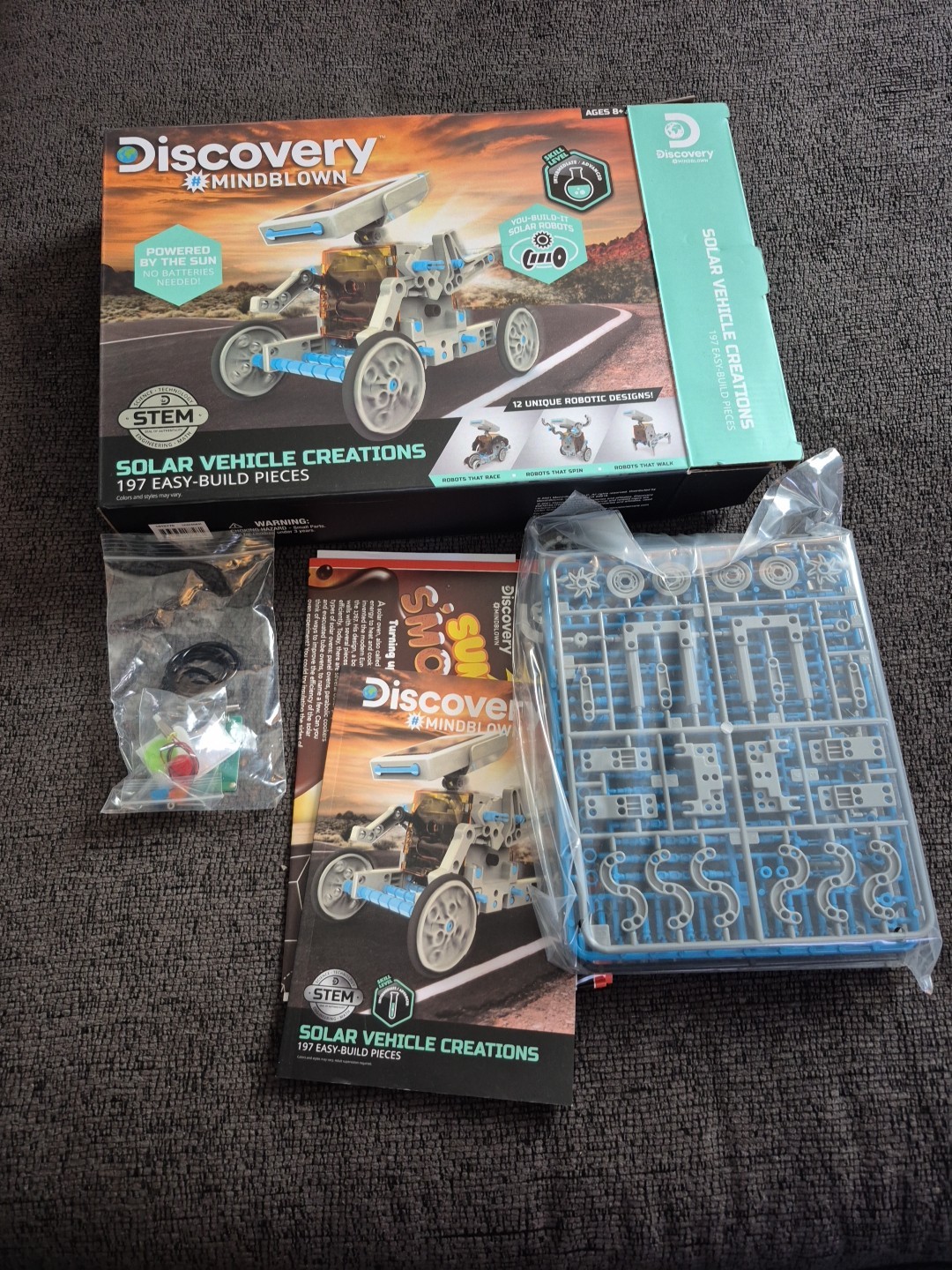 Discovery:Mindblown/Solar Vehicle Creations Kit/STEM:12 Designs 197pc/New