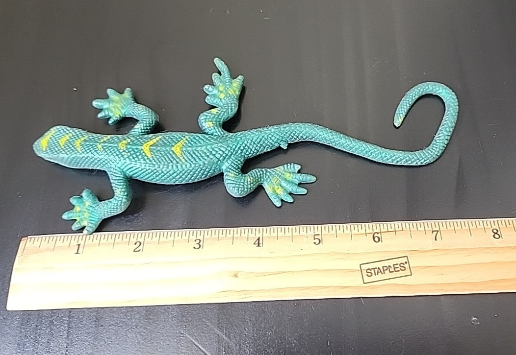 Fake Rubber Lizard Toy Action Figure Simulation Lizard Fidget