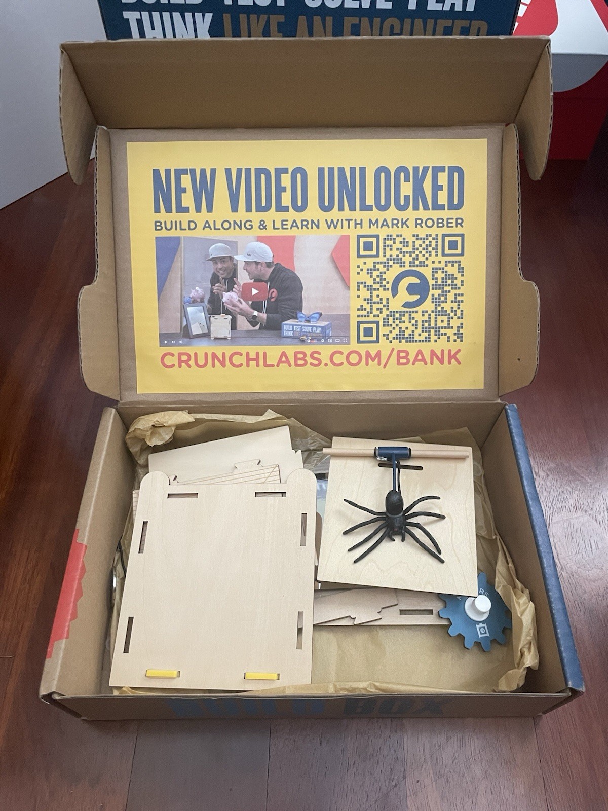 Pre-built – CrunchLabs Mirror Bank Box 7 – READ DESCRIPTION